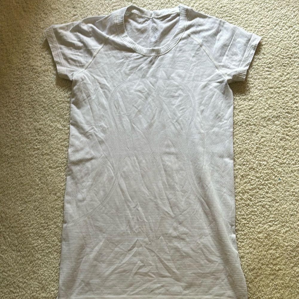 Lululemon swiftly tech size 6